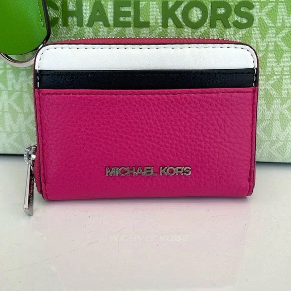 Michael Kors Jet Set Travel Md Zip Around Color-Block Wallet
DRAGONFRUIT MULTI - Picture 16 of 16